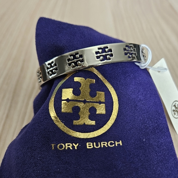 NWT Tory Burch Silver Cuff Bracelet With Double T Cutouts - Picture 3 of 3